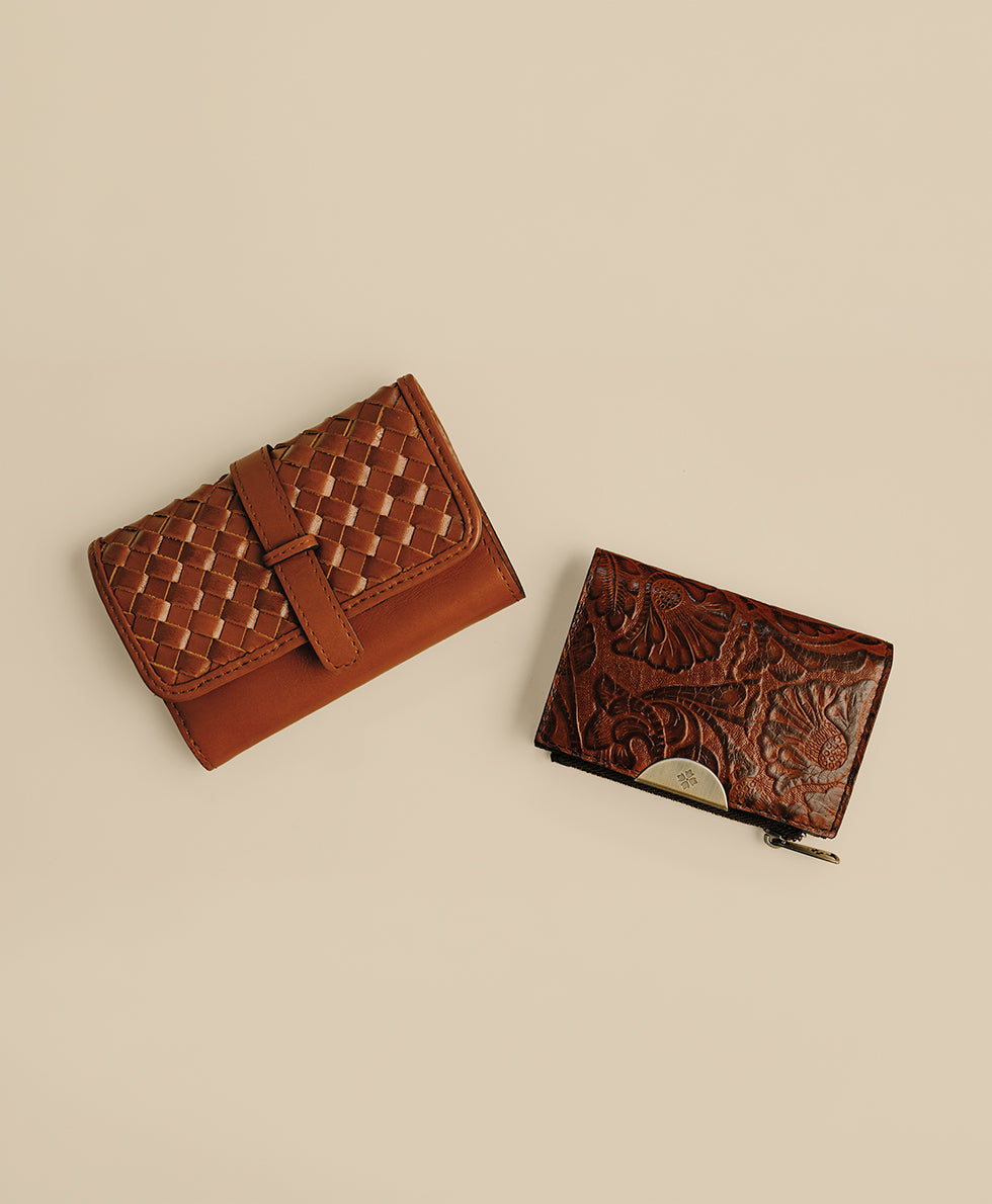 Perla Wallet – Hand Stained Woven