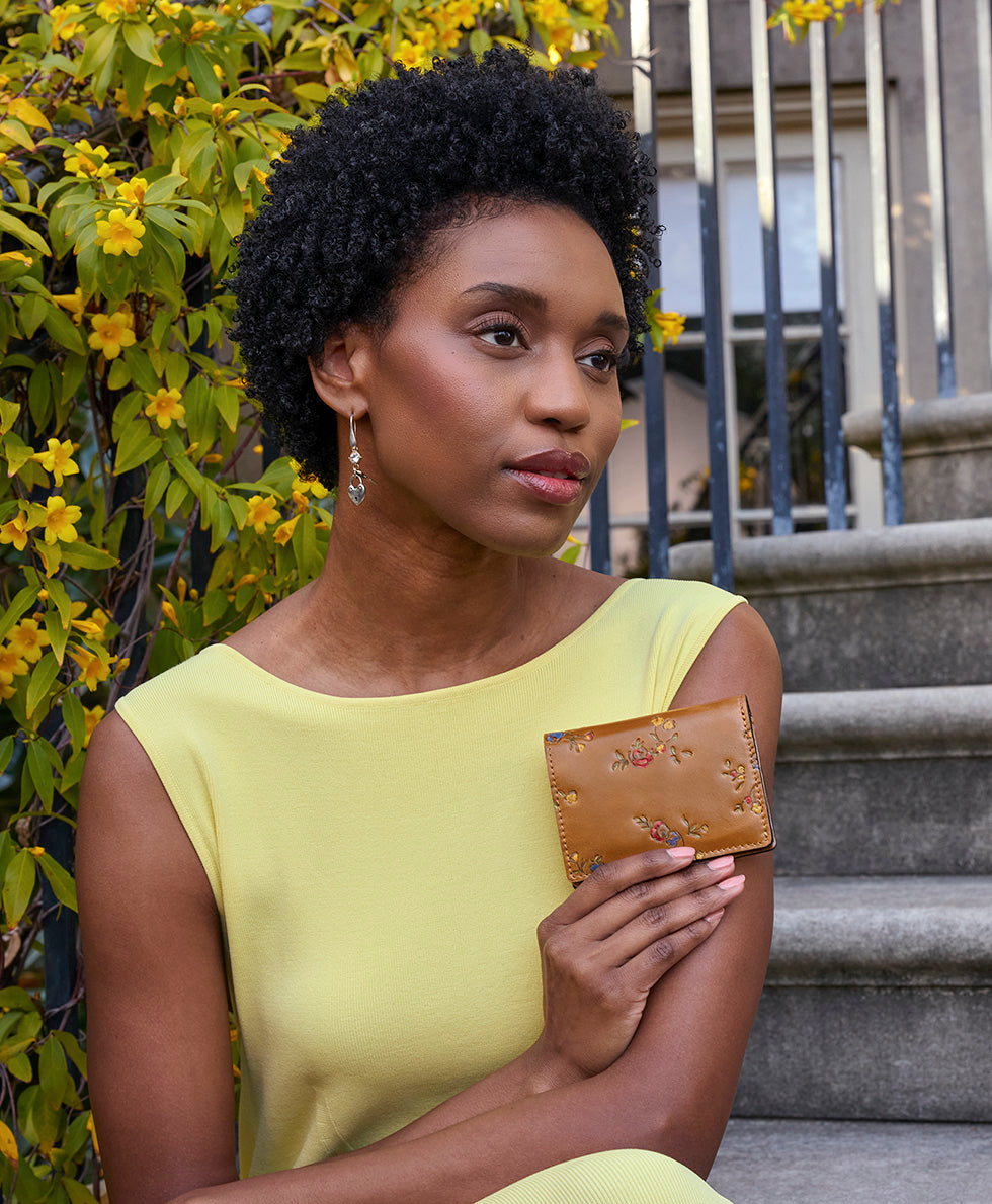 Annecy Wallet – Fleur de Jardin Embossed